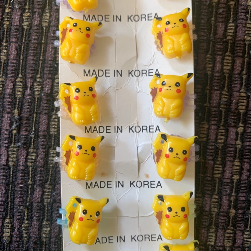 Vintage Pikachu Hairclips - Picture 4 of 5